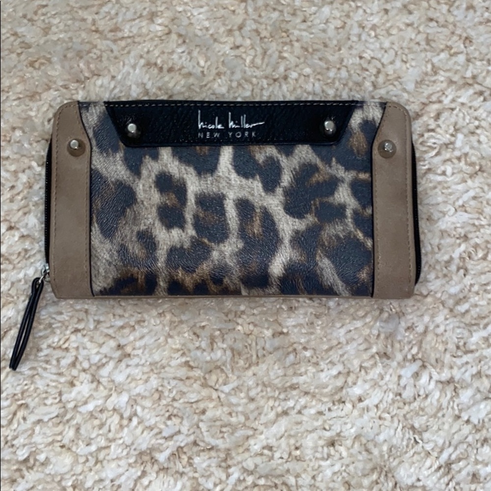 Brand new Nicole Miller wallet